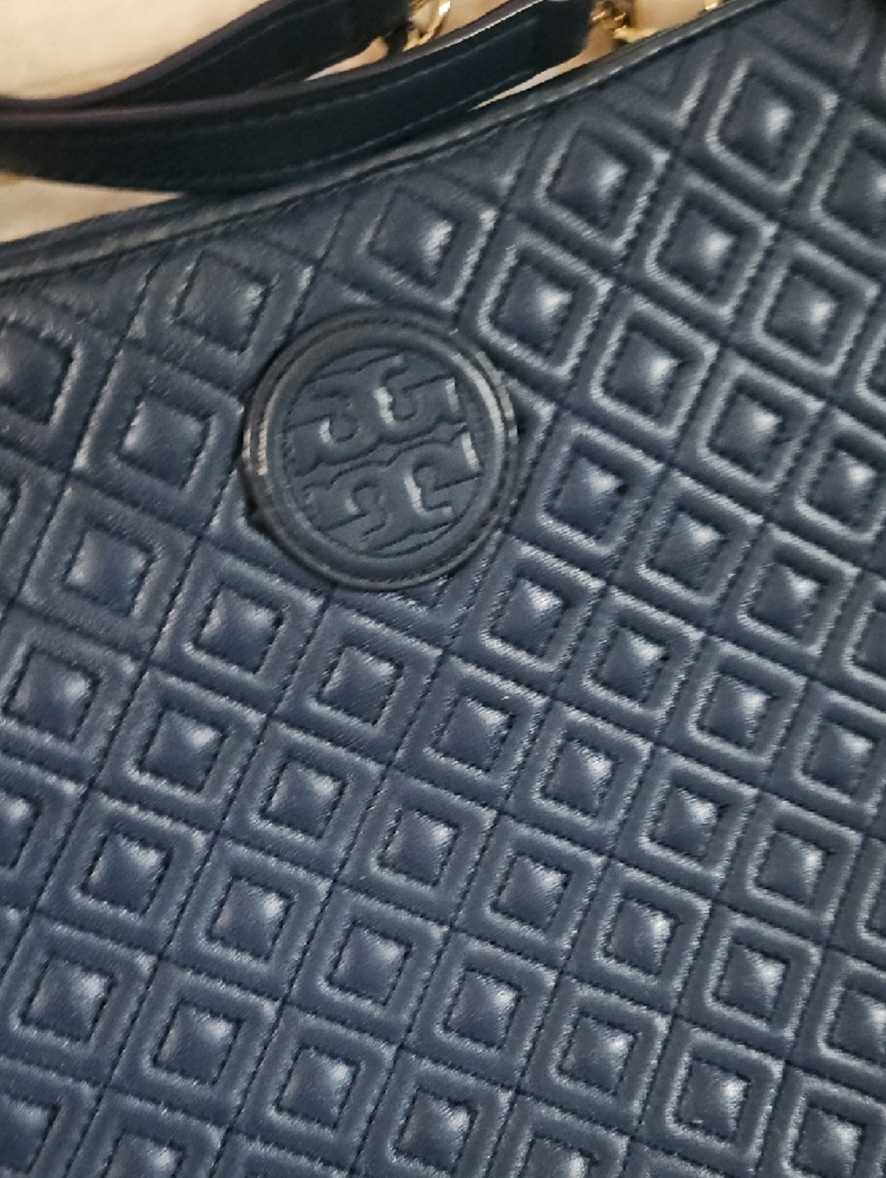 Tory Burch Quilted Navy Leather Chain-Handle Shoulder Bag - Picture 5 of 12